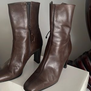 Nine West Ankle boots size6 M.